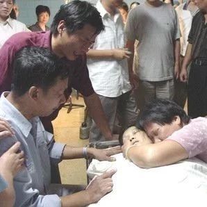 文章附图